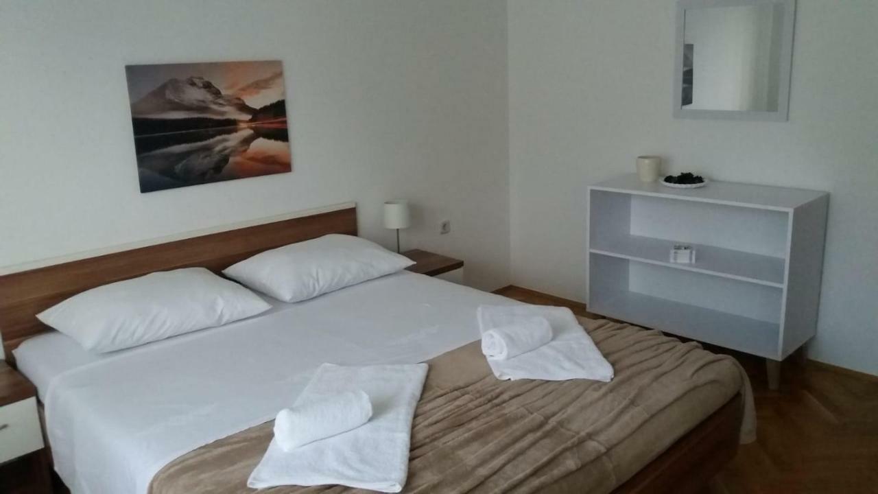 Apartman Teklic Kastela Ngoại thất bức ảnh