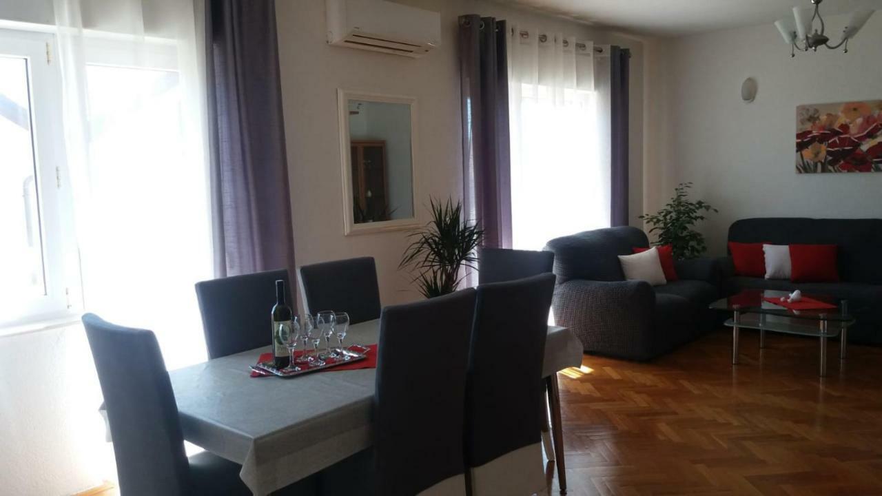 Apartman Teklic Kastela Ngoại thất bức ảnh
